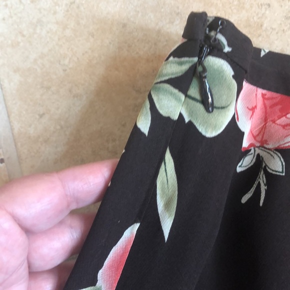Ann Taylor Skirt - Picture 4 of 6